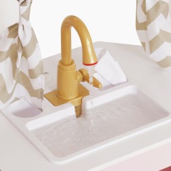 Голяма Детска Дървена Кухня GINGER HOME, Ъглова с Мивка с Течаща Вода, Звук и Светлина, Хладилник, Микровълнова, Пералня, Прозорец, Завеси и Аксесоари, 134x80x99 см - W10C933J - view 13
                  